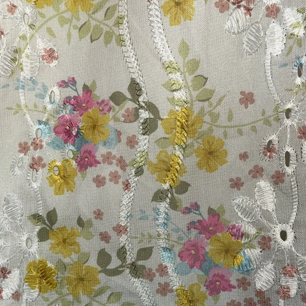 Anthropologie Ontwelfth yellow embroidered pastel floral puff sleeve blouse